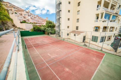 Peaceful & Bright Loft, Heated Pool, Netflix, Free Wifi & Parking, Tennis Лос-Крістіанос Екстер'єр фото